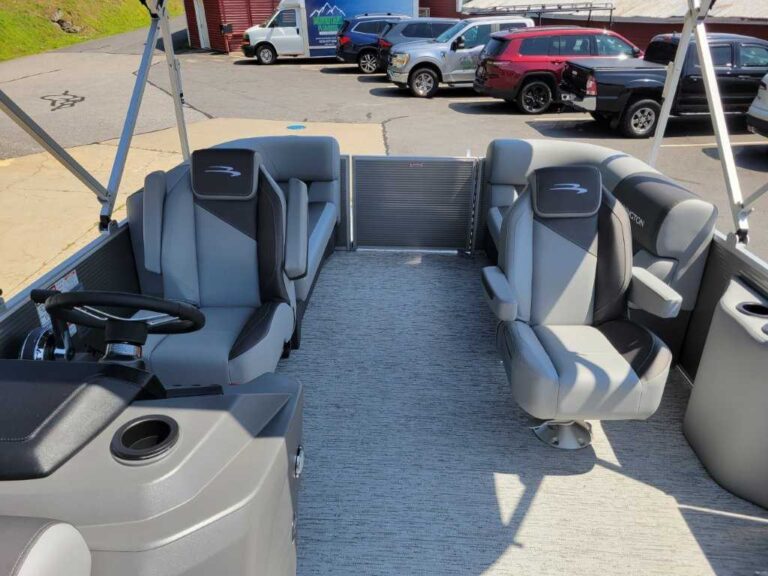 2026 Bennington 21SSR - Express Toon US-ETWS6524F526 [photo 21]